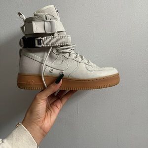 NIKE W SF AF1